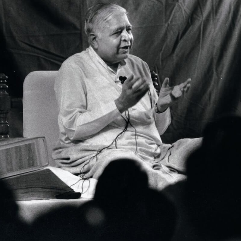 Discourses by Mr. S. N. Goenka Vipassana Research Institute